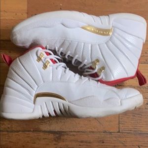 Jordan 12 Retro Fiba(2019)